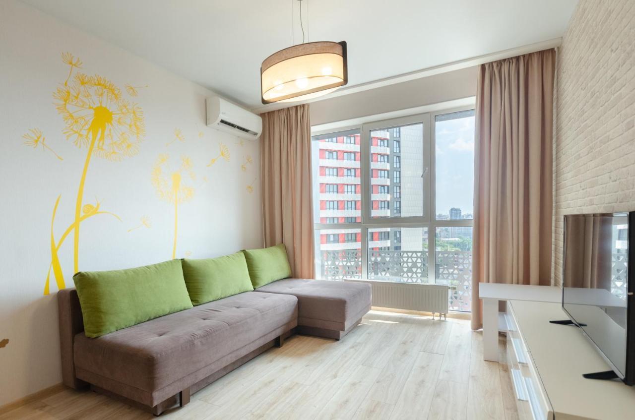 קייב Petrovdom 41B-59B-90B-77B Stunning City View Apartments At Rc Kvartet, Central Railway Station מראה חיצוני תמונה