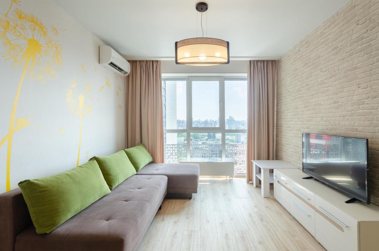 קייב Petrovdom 41B-59B-90B-77B Stunning City View Apartments At Rc Kvartet, Central Railway Station מראה חיצוני תמונה