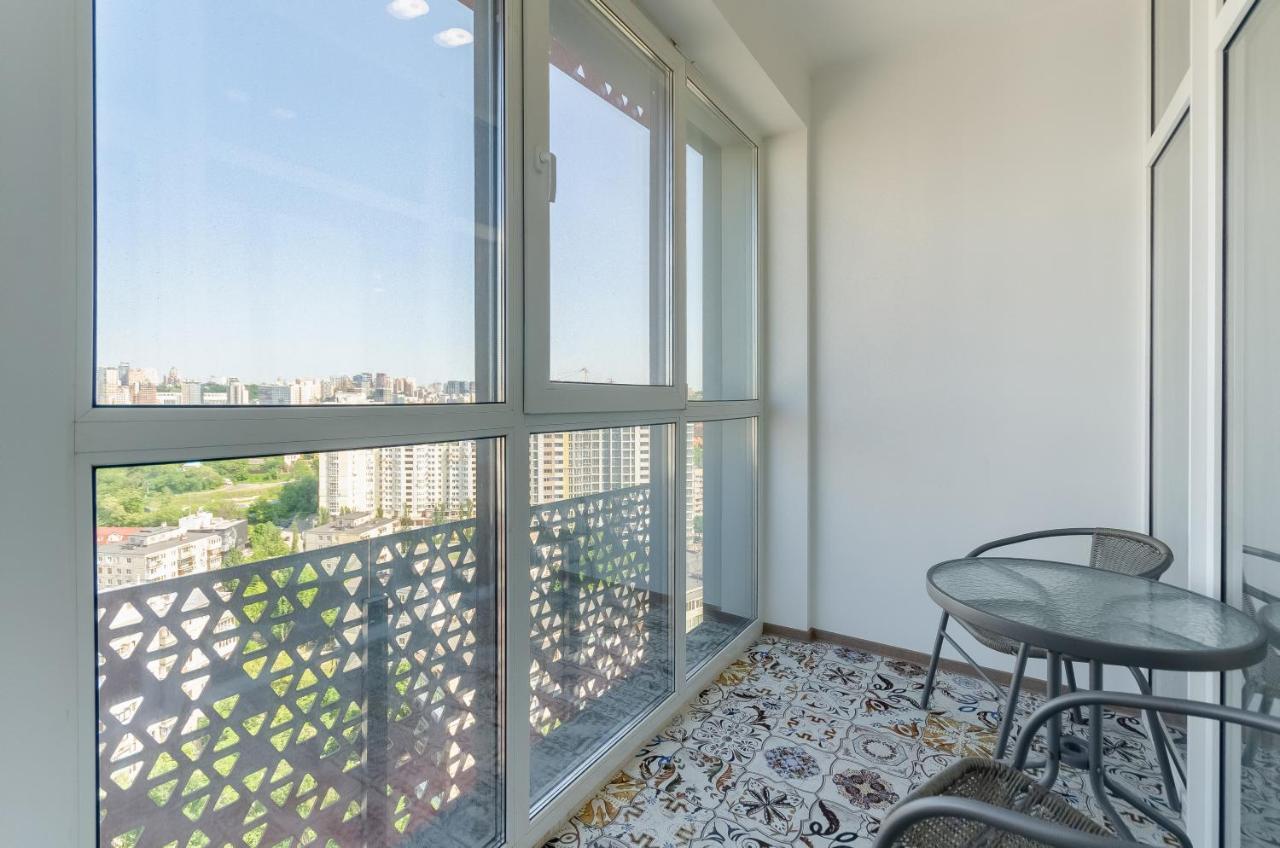 קייב Petrovdom 41B-59B-90B-77B Stunning City View Apartments At Rc Kvartet, Central Railway Station מראה חיצוני תמונה