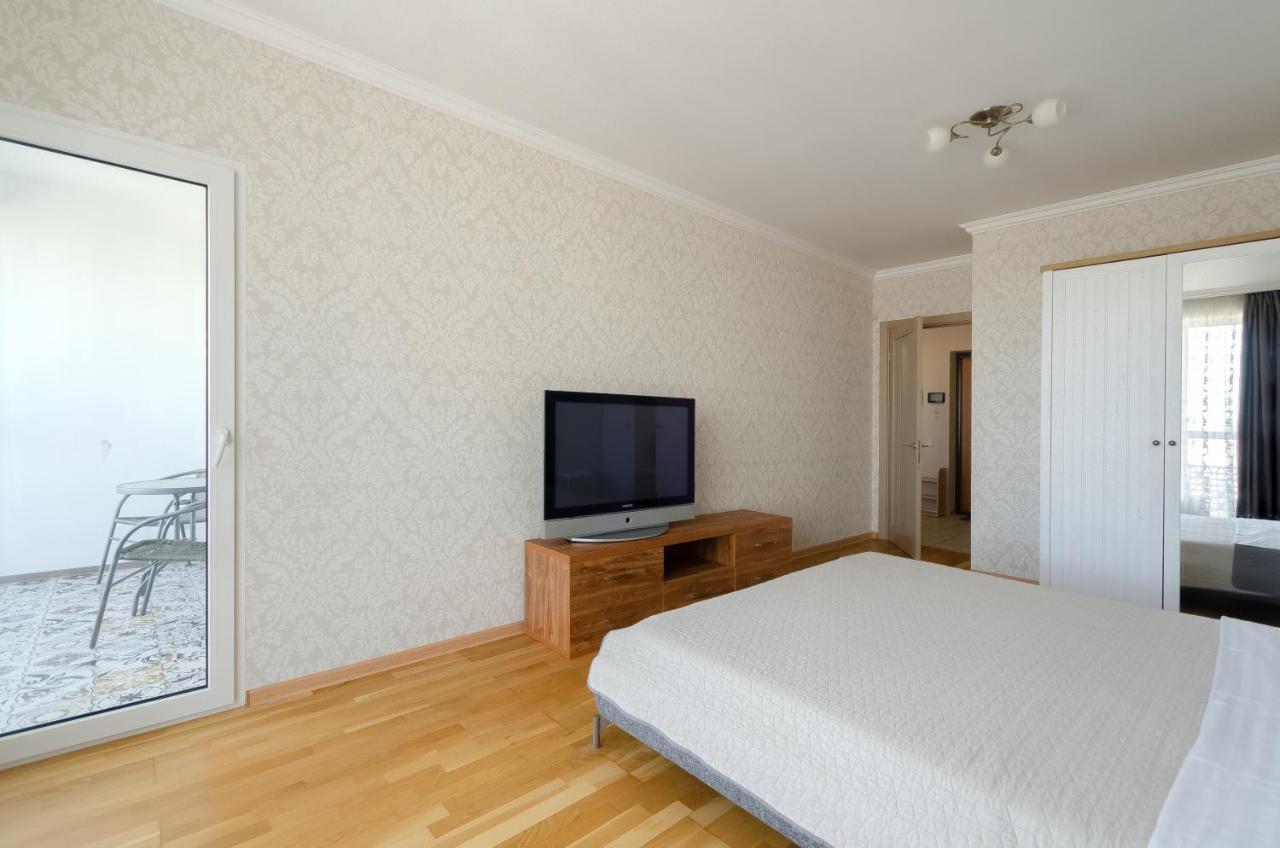 קייב Petrovdom 41B-59B-90B-77B Stunning City View Apartments At Rc Kvartet, Central Railway Station מראה חיצוני תמונה