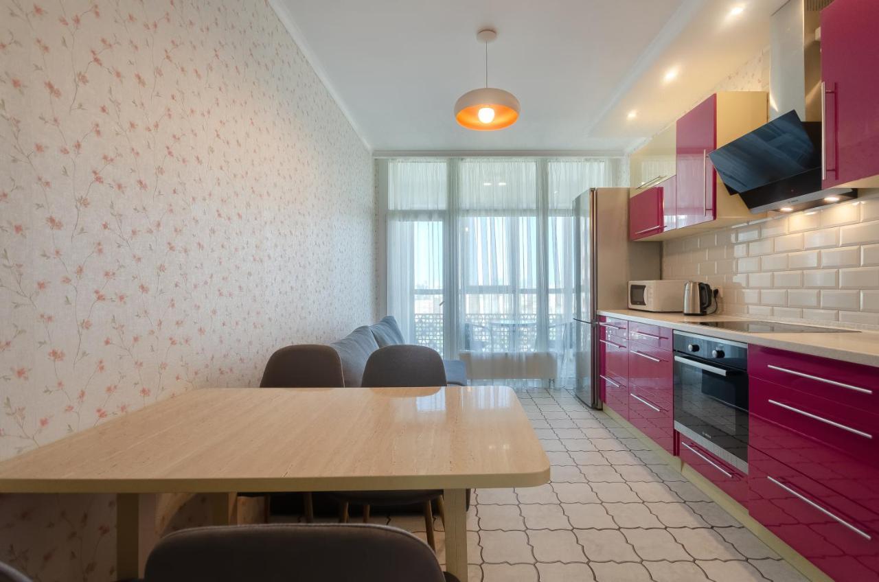 קייב Petrovdom 41B-59B-90B-77B Stunning City View Apartments At Rc Kvartet, Central Railway Station מראה חיצוני תמונה